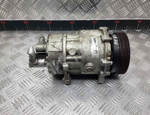 Компрессор кондиционера Volkswagen Polo IV (9N) 2001-2005  Volkswagen Polo Polo IV (9N) 2001-2005