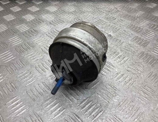 Подушка крепления двигателя Audi A6 C5 (4B) 2001-2004 рестайлинг  Audi A6 A6 C5 (4B) 2001-2004 рестайлинг