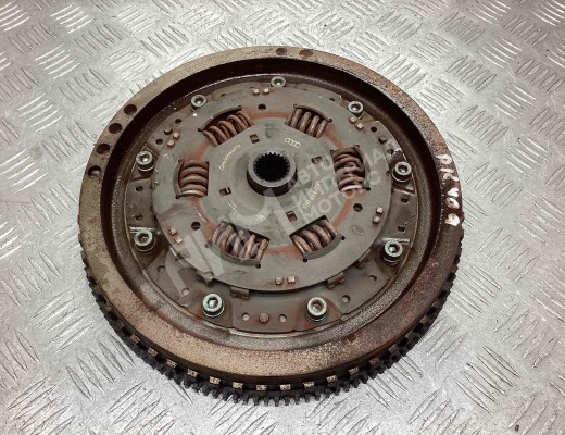 Маховик Audi A6 C5 (4B) 2001-2004 рестайлинг  Audi A6 A6 C5 (4B) 2001-2004 рестайлинг