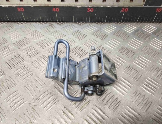 Петля двери задней левой Volkswagen Passat B5 (3B) 1996-2000  Volkswagen Passat Passat B5 (3B) 1996-2000