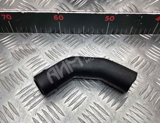 Патрубок воздушного фильтра Audi 100 C3 1982-1991  Audi 100 100 C3 1982-1991