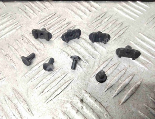 Молдинг стекла двери передней правой наружный Volkswagen Golf V (1K) 2004-2009  Volkswagen Golf Golf V (1K) 2004-2009