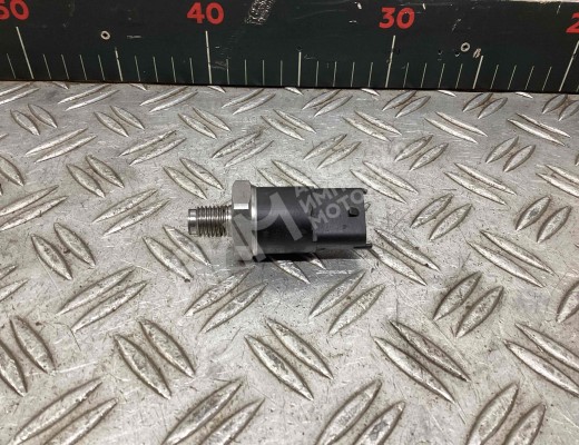 Датчик давления топлива Renault Premium I 1996-2006  Renault Premium Premium I 1996-2006