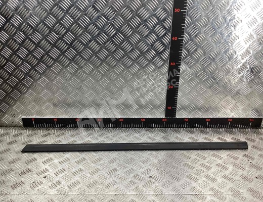 Молдинг стекла двери задней правой наружный Ford Fusion (JU) 2005-2012 рестайлинг  Ford Fusion Fusion (JU) 2005-2012 рестайлинг