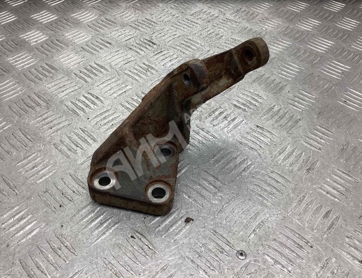 Кронштейн генератора Toyota 6FD30  Toyota 6FD30 6FD30