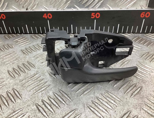 Ручка внутренняя передняя левая Mitsubishi Lancer 9 (CS) 2003-2005 рестайлинг  Mitsubishi Lancer Lancer 9 (CS) 2003-2005 рестайлинг