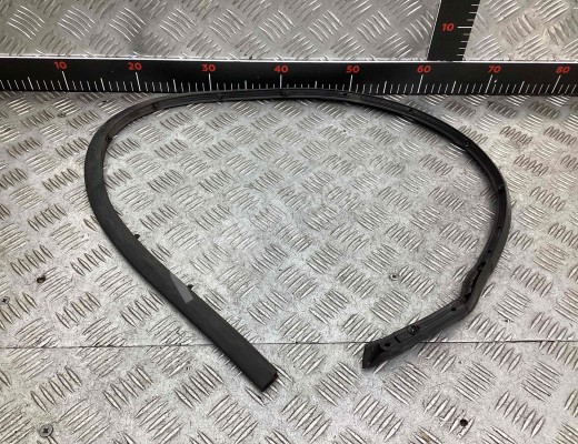 Уплотнитель двери задней правой Volkswagen Golf Sportsvan I 2014-2020  Volkswagen Golf Sportsvan Golf Sportsvan I 2014-2020