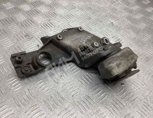 Кронштейн КПП Volkswagen Passat B5 (3B) 1996-2000  Volkswagen Passat Passat B5 (3B) 1996-2000