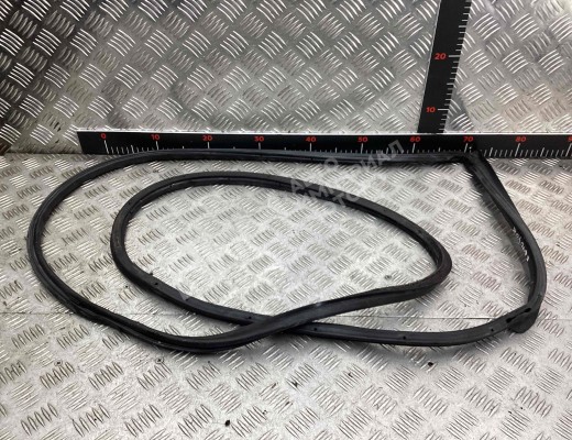 Уплотнитель двери передней левой Chevrolet Lacetti (J200) 2004-2013  Chevrolet Lacetti Lacetti (J200) 2004-2013