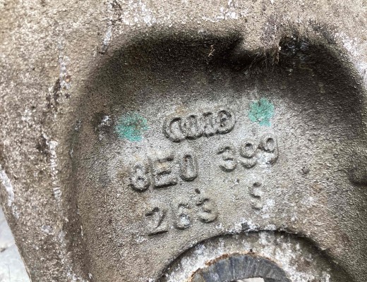 Балка под КПП Audi A4 B6 (8EC, 8E5) 2000-2004  Audi A4 A4 B6 (8EC, 8E5) 2000-2004