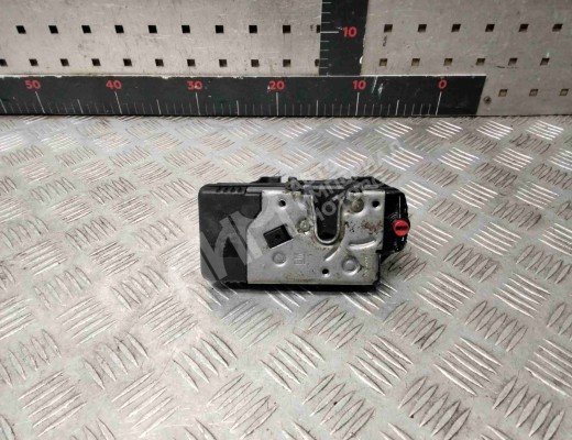 Замок двери задней левой Opel Zafira A 2003-2005 рестайлинг  Opel Zafira Zafira A 2003-2005 рестайлинг