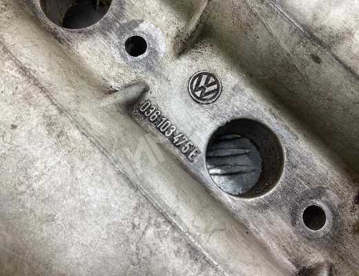 Постель распредвала (бугель) Volkswagen Golf IV (1J) 1997-2004  Volkswagen Golf Golf IV (1J) 1997-2004