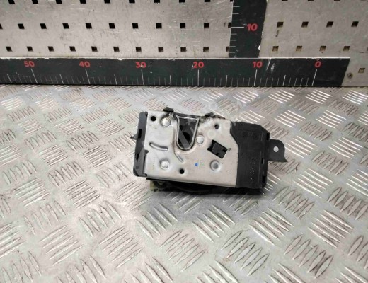 Замок двери передней правой Opel Astra H 2004-2007  Opel Astra Astra H 2004-2007