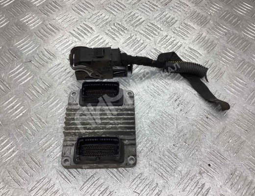 Блок управления двигателем Opel Astra G 1998-2004  Opel Astra Astra G 1998-2004