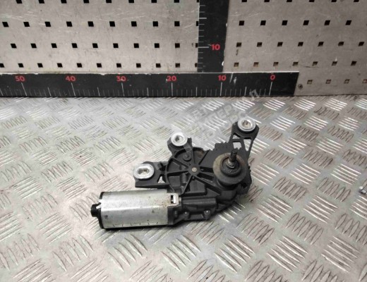 Моторчик заднего стеклоочистителя (дворника) Audi A6 C5 (4B) 1997-2001  Audi A6 A6 C5 (4B) 1997-2001