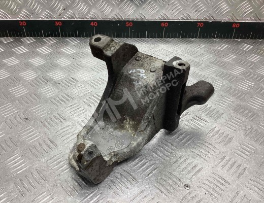 Кронштейн двигателя Chrysler Sebring III (JS) 2007-2010  Chrysler Sebring Sebring III (JS) 2007-2010