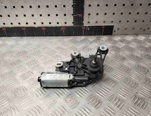 Моторчик заднего стеклоочистителя (дворника) Audi A4 B5 (8D) 1994-1999  Audi A4 A4 B5 (8D) 1994-1999