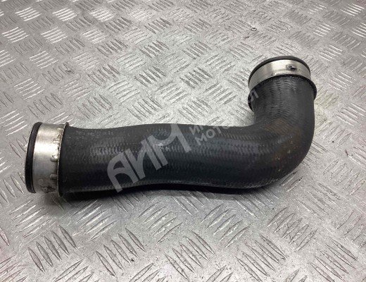 Патрубок интеркулера Volkswagen Touran I (1T) 2003-2006  Volkswagen Touran Touran I (1T) 2003-2006