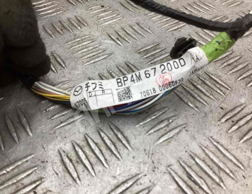 Проводка двери передней правой Mazda 3 I (BK) 2003-2009  Mazda 3 3 I (BK) 2003-2009
