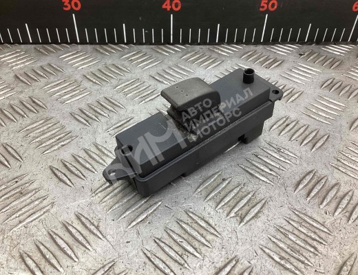 Кнопка стеклоподъемника переднего правого Mazda 3 I (BK) 2003-2009  Mazda 3 3 I (BK) 2003-2009