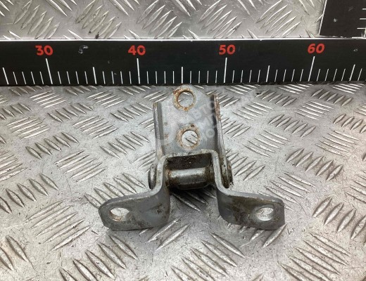 Петля двери передней правой Mazda 3 I (BK) 2003-2009  Mazda 3 3 I (BK) 2003-2009