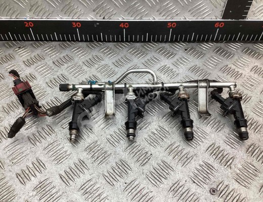 Форсунка Opel Zafira B 2005-2008  Opel Zafira Zafira B 2005-2008