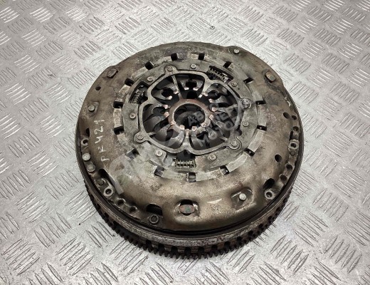 Маховик Renault Megane II 2006-2009 рестайлинг  Renault Megane Megane II 2006-2009 рестайлинг
