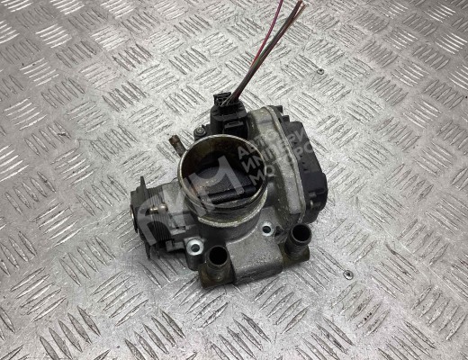 Заслонка дроссельная Volkswagen Passat B5 (3B) 1996-2000  Volkswagen Passat Passat B5 (3B) 1996-2000