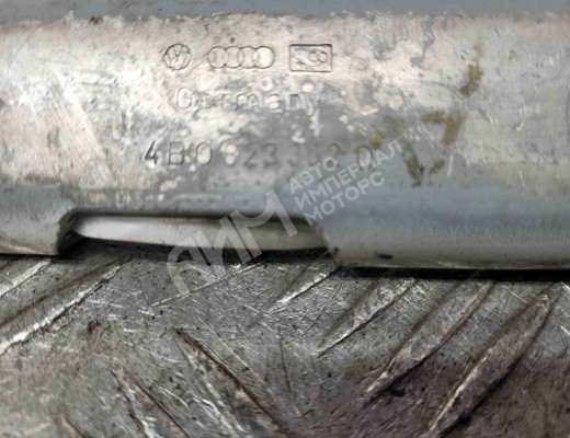 Петля капота правая Audi A6 C5 (4B) 1997-2001  Audi A6 A6 C5 (4B) 1997-2001