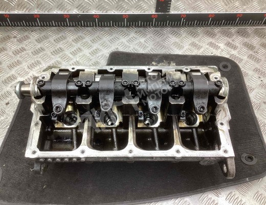 Головка блока цилиндров Volkswagen Golf IV (1J) 1997-2004  Volkswagen Golf Golf IV (1J) 1997-2004
