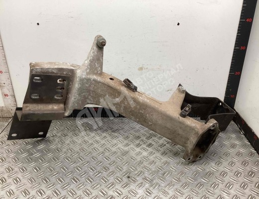 Кронштейн крепления бампера переднего Renault Midlum I 2000-2006  Renault Midlum Midlum I 2000-2006