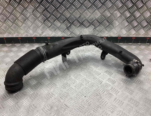 Патрубок интеркулера Volkswagen Touran I (1T) 2003-2006  Volkswagen Touran Touran I (1T) 2003-2006