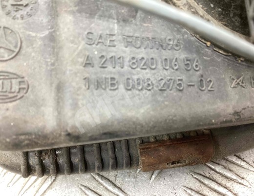 Фара противотуманная правая Mercedes E (W211) 2002-2006  Mercedes E E (W211) 2002-2006