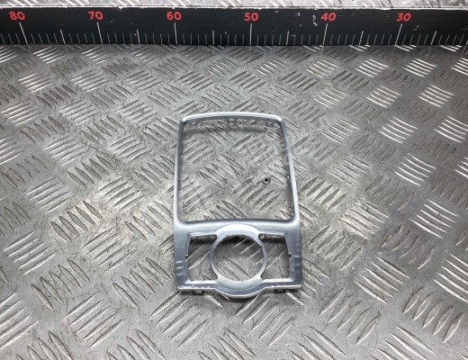 Накладка декоративная центральной консоли Audi A6 C6 (4F) 2004-2008  Audi A6 A6 C6 (4F) 2004-2008