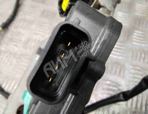 Замок двери задней правой Chrysler Voyager IV (RG) 2001-2008  Chrysler Voyager Voyager IV (RG) 2001-2008