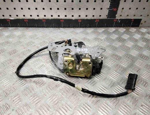 Замок двери задней левой Chrysler Voyager IV (RG) 2001-2008  Chrysler Voyager Voyager IV (RG) 2001-2008