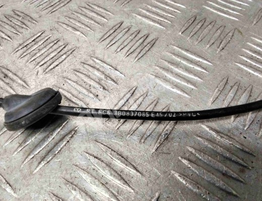 Трос двери передней Volkswagen Passat B5+ (3B) 2000-2005 рестайлинг  Volkswagen Passat Passat B5+ (3B) 2000-2005 рестайлинг