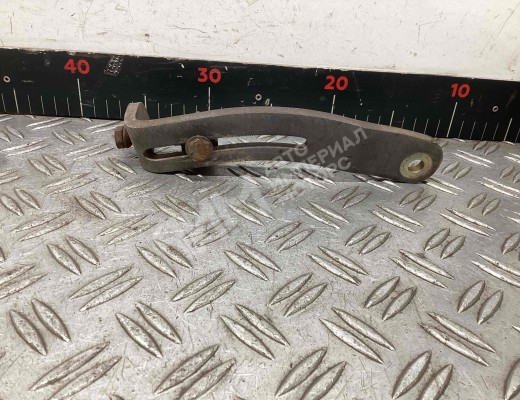 Кронштейн генератора Renault Midlum I 2000-2006  Renault Midlum Midlum I 2000-2006