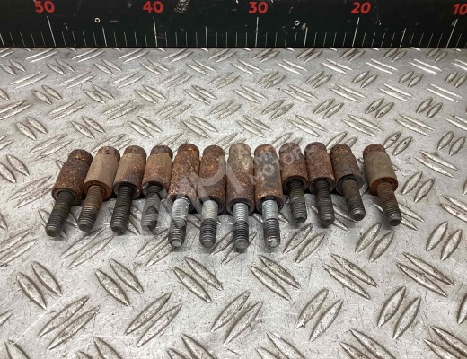 Болт Renault Midlum I 2000-2006  Renault Midlum Midlum I 2000-2006