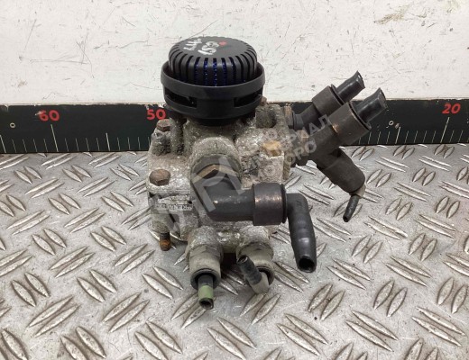 Кран ускорительный Renault Midlum I 2000-2006  Renault Midlum Midlum I 2000-2006