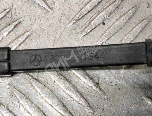 Щеткодержатель задний Mercedes C (W203) 2000-2004  Mercedes C C (W203) 2000-2004