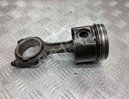 Поршень Ford Focus I 2001-2005 рестайлинг  Ford Focus Focus I 2001-2005 рестайлинг