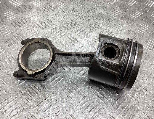 Поршень Ford Focus I 2001-2005 рестайлинг  Ford Focus Focus I 2001-2005 рестайлинг