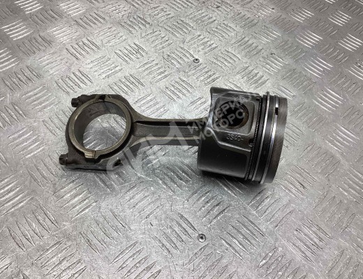 Поршень Ford Focus I 2001-2005 рестайлинг  Ford Focus Focus I 2001-2005 рестайлинг