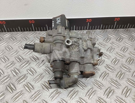 Кран уровня подвески Renault Midlum I 2000-2006  Renault Midlum Midlum I 2000-2006