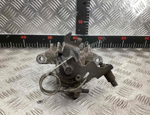 Суппорт задний левый Volkswagen Passat B5+ (3B) 2000-2005 рестайлинг  Volkswagen Passat Passat B5+ (3B) 2000-2005 рестайлинг