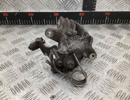 Суппорт задний правый Volkswagen Passat B5+ (3B) 2000-2005 рестайлинг  Volkswagen Passat Passat B5+ (3B) 2000-2005 рестайлинг