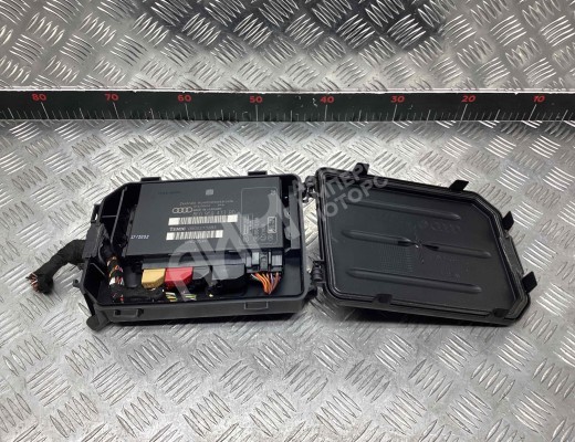 Блок комфорта Audi A4 B6 (8EC, 8E5) 2000-2004  Audi A4 A4 B6 (8EC, 8E5) 2000-2004