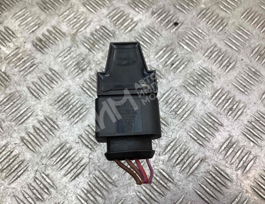 Катушка зажигания Skoda Octavia A4 Tour (1U) 1996-2010  Skoda Octavia Octavia A4 Tour (1U) 1996-2010