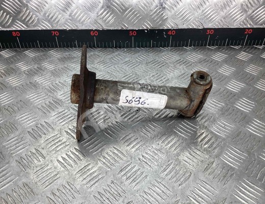 Кронштейн крепления бампера переднего Audi A6 C5 (4B) 1997-2001  Audi A6 A6 C5 (4B) 1997-2001